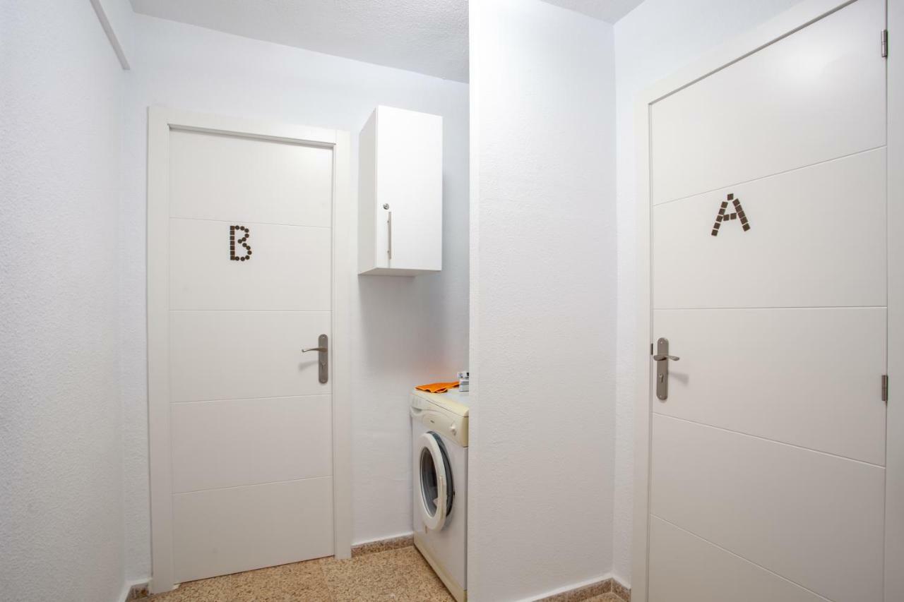 Small Studio Apartment Алтеа Екстер'єр фото